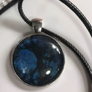 Handmade black blue pendant paint pour necklace